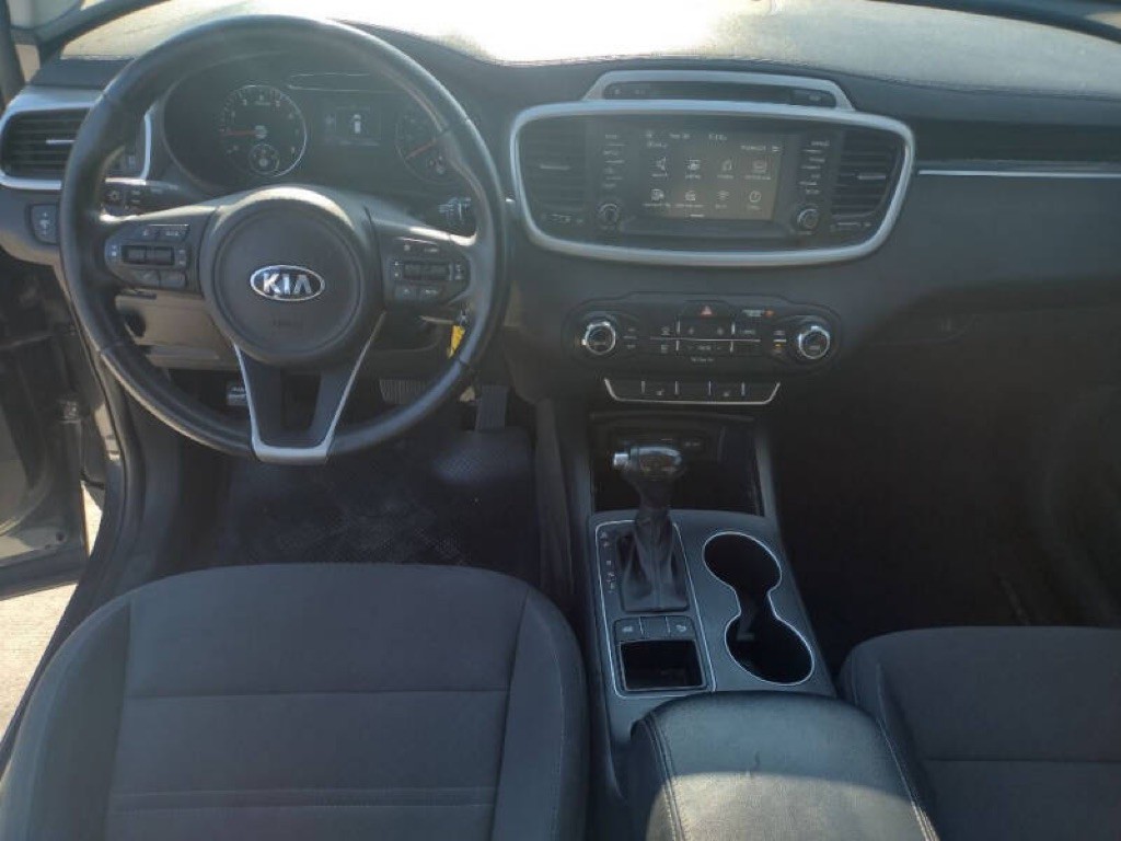 2017 Kia Sorento Image 14