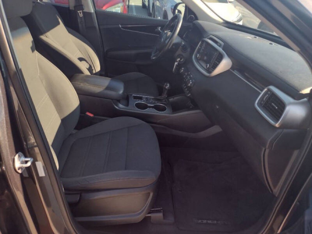 2017 Kia Sorento Image 15