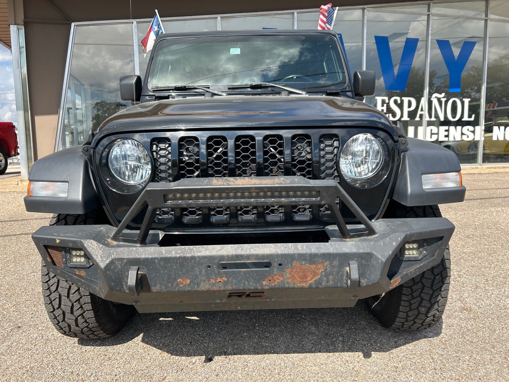 2020 Jeep Gladiator Image 2