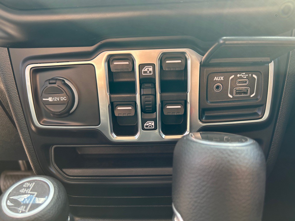 2020 Jeep Gladiator Image 15