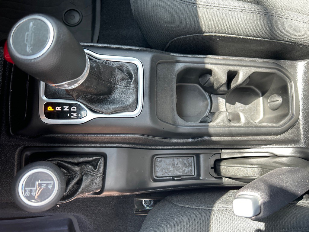 2020 Jeep Gladiator Image 16