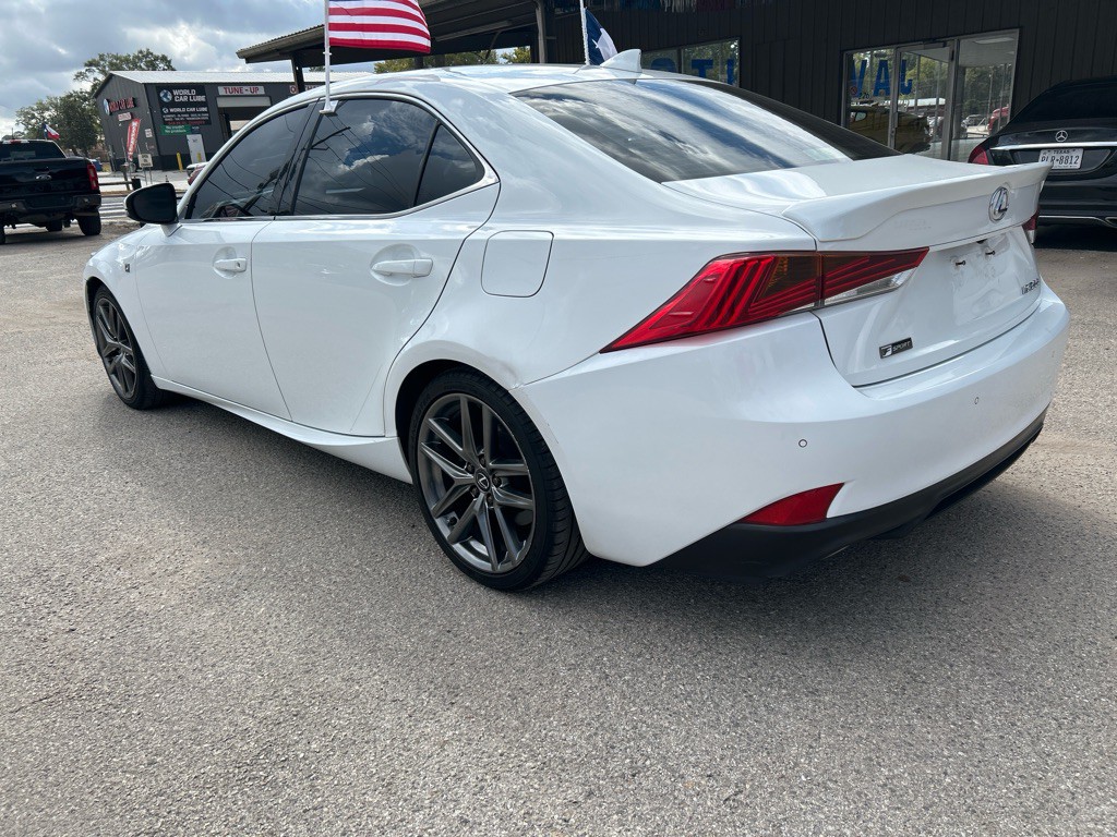2019 Lexus IS 300 Image 7