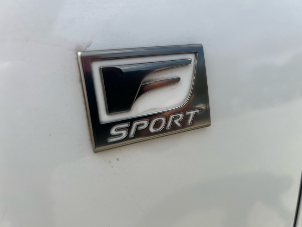 2019 Lexus IS 300 Image 9