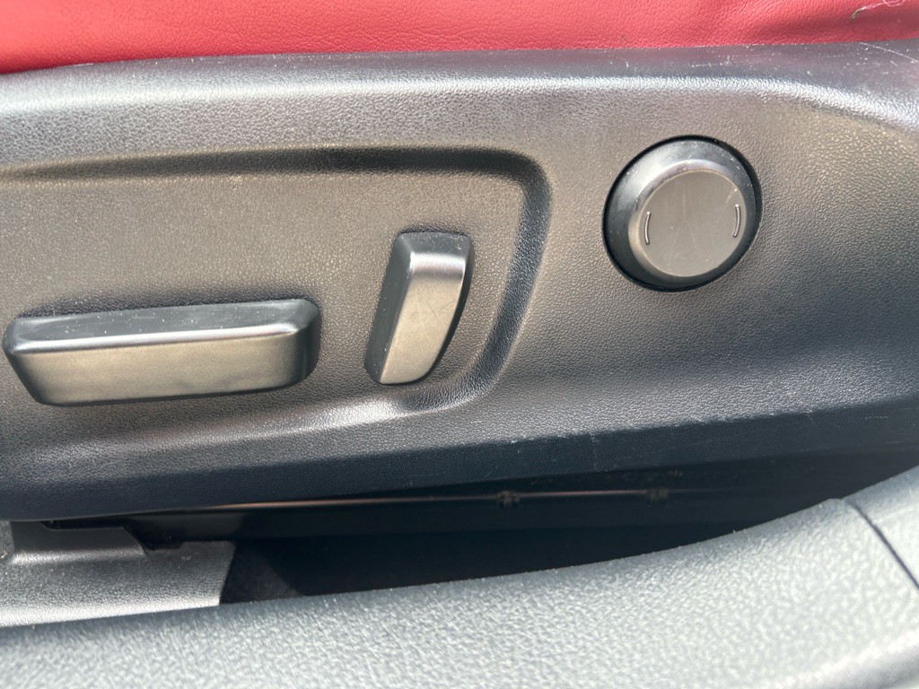 2019 Lexus IS 300 Image 12