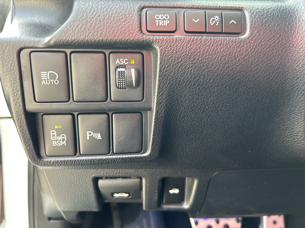 2019 Lexus IS 300 Image 13