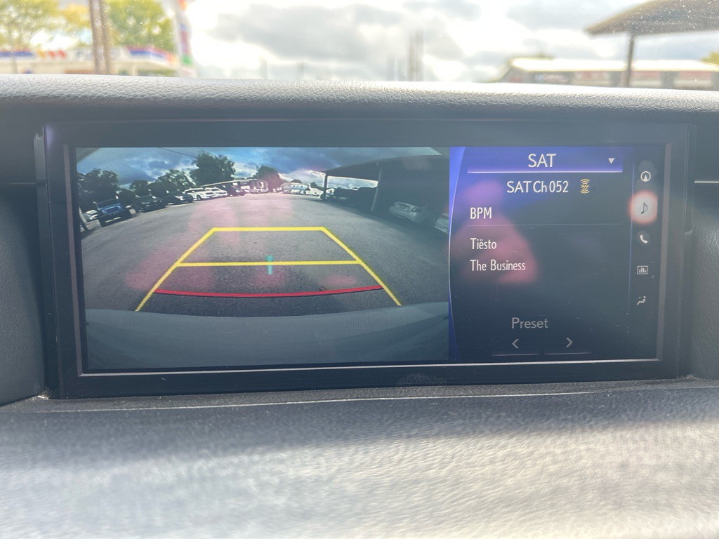 2019 Lexus IS 300 Image 16