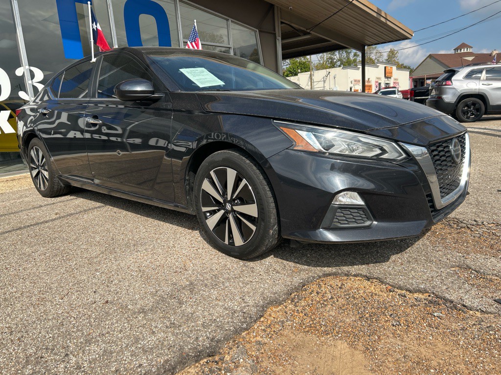 2021 Nissan Altima Image 3