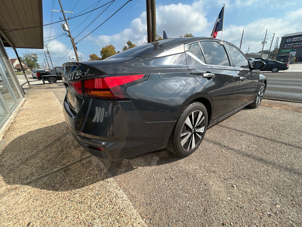 2021 Nissan Altima Image 5