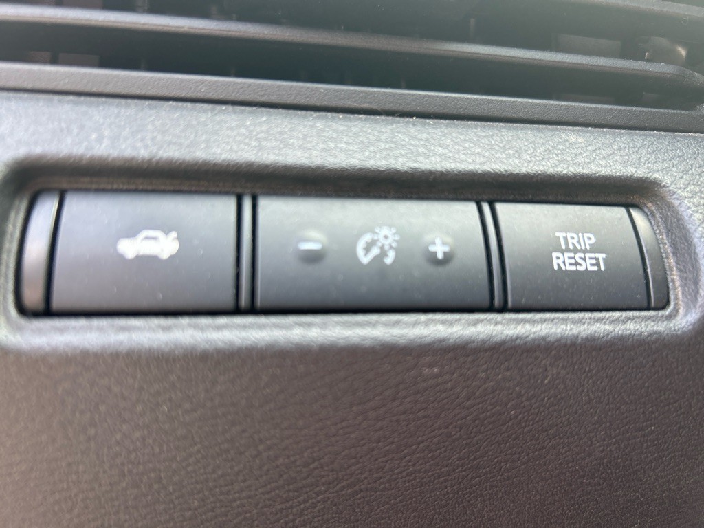 2021 Nissan Altima Image 12