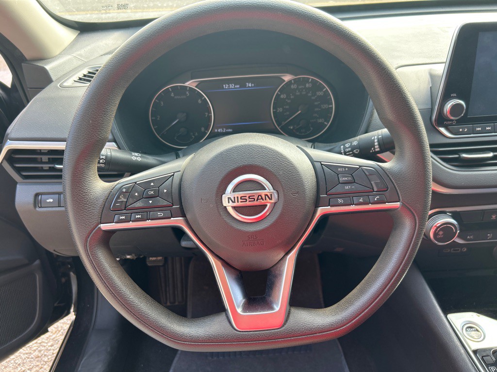 2021 Nissan Altima Image 13