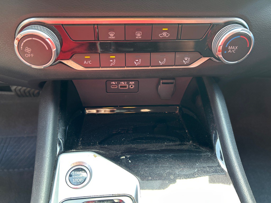 2021 Nissan Altima Image 17