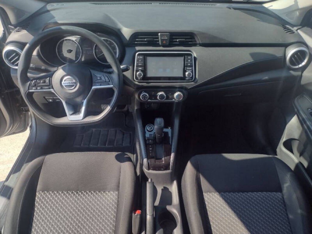 2021 Nissan Versa Image 10