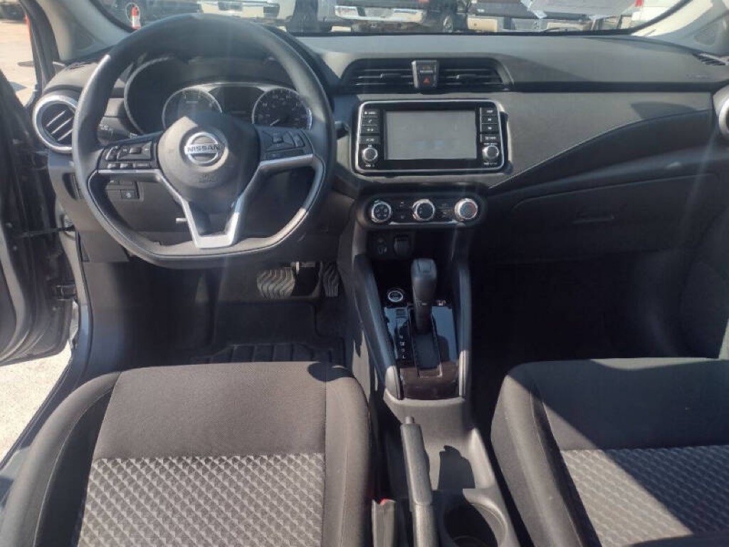 2021 Nissan Versa Image 15