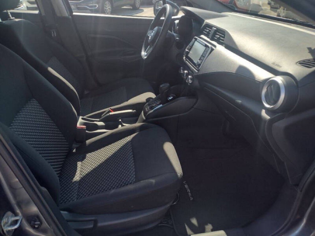 2021 Nissan Versa Image 16