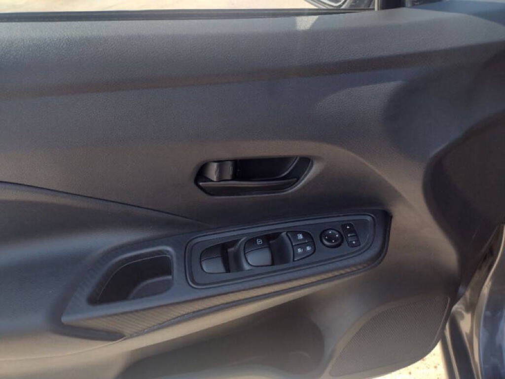 2021 Nissan Versa Image 19