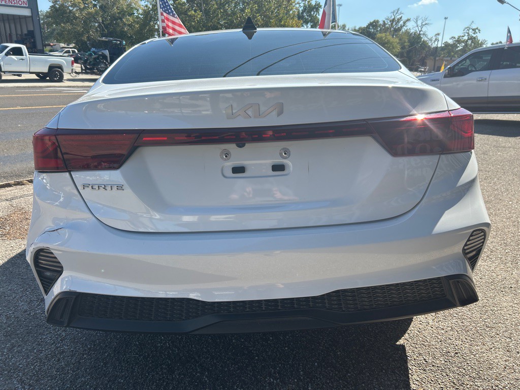 2023 Kia Forte Image 6