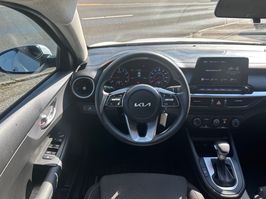 2023 Kia Forte Image 23