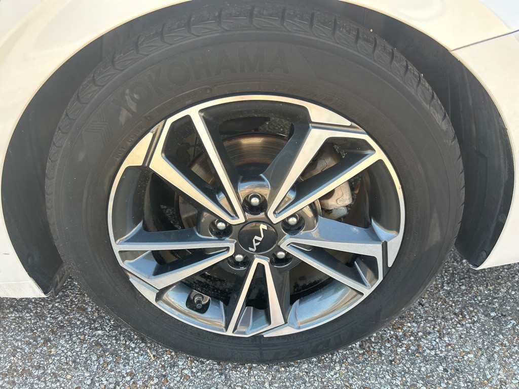 2023 Kia Forte Image 27