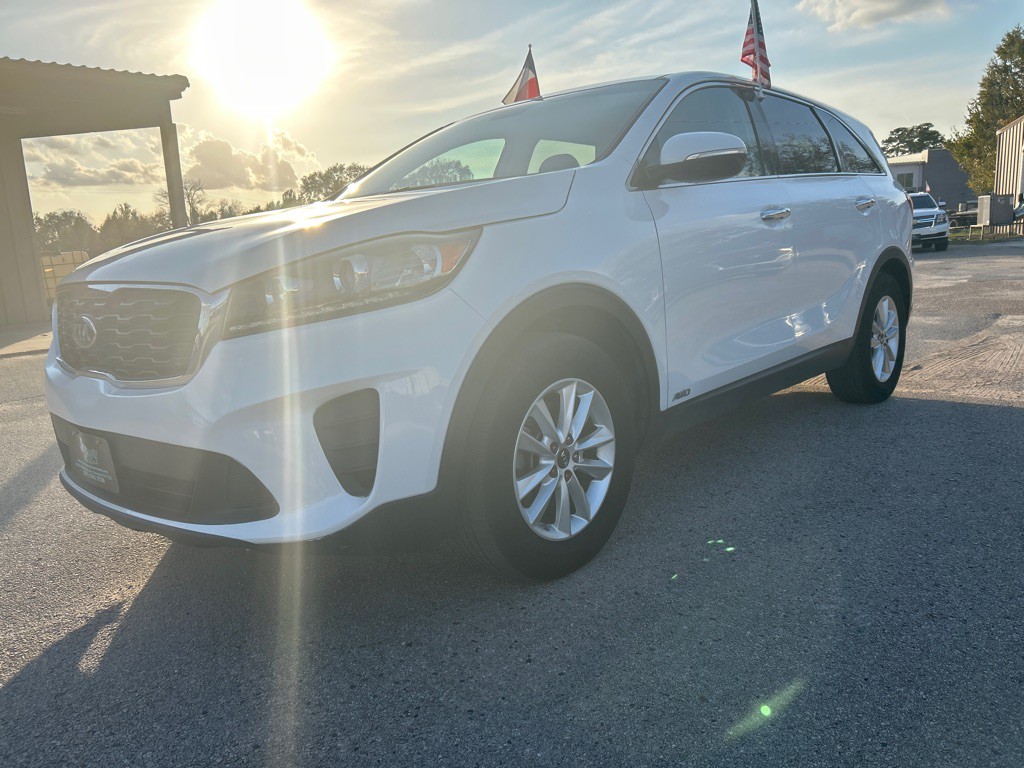 2019 Kia Sorento Image 1