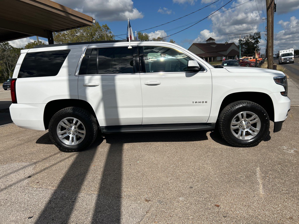 2017 Chevrolet Tahoe Image 4
