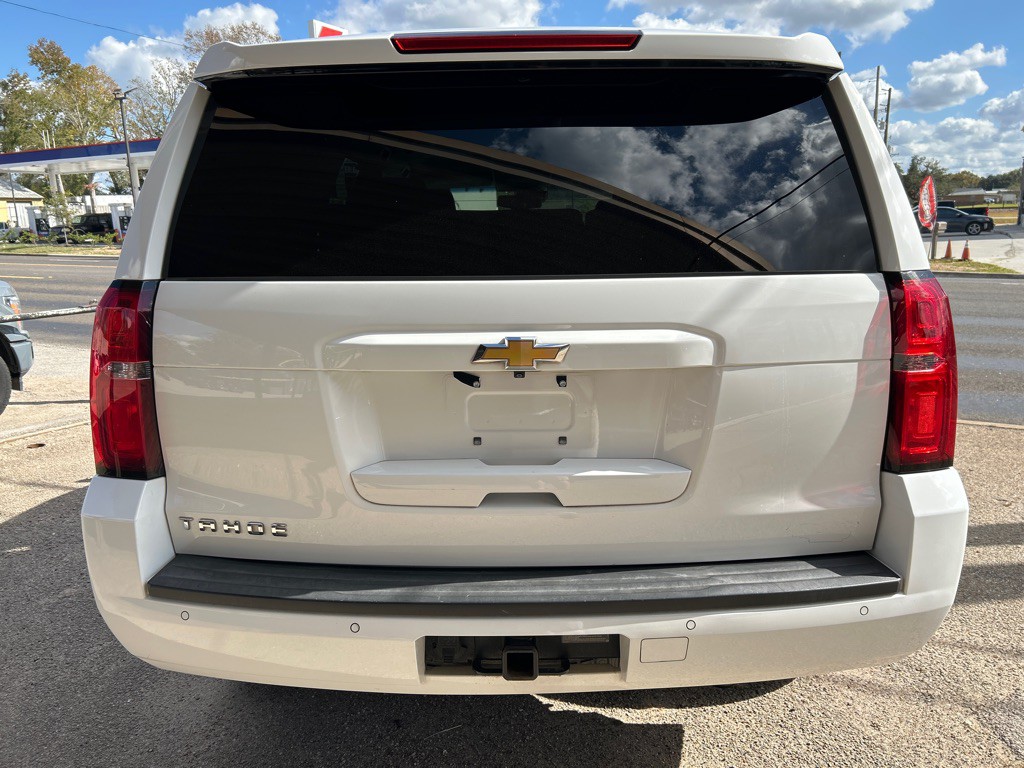 2017 Chevrolet Tahoe Image 6