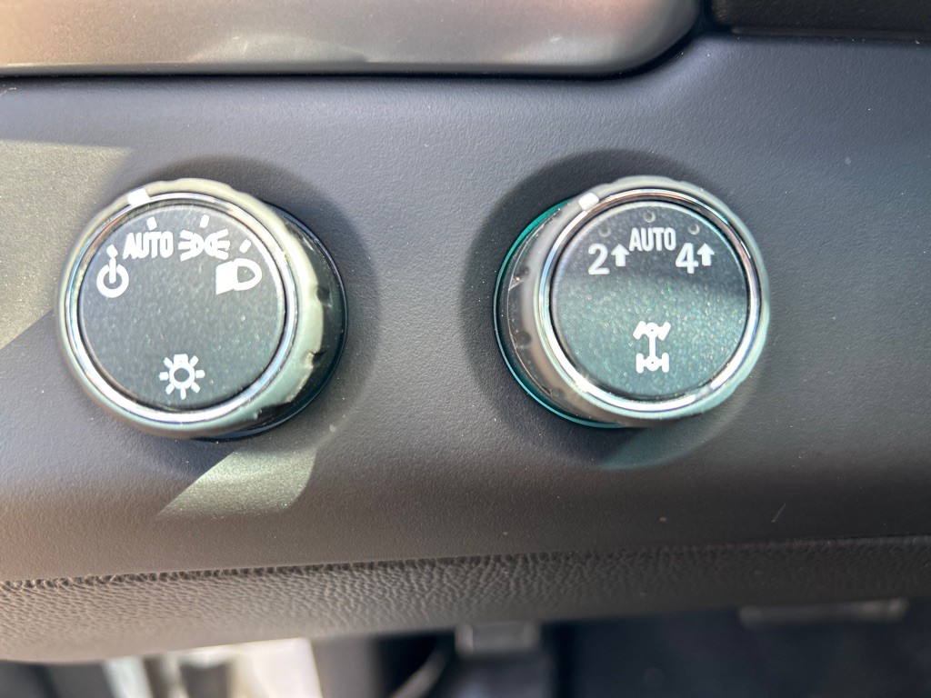 2017 Chevrolet Tahoe Image 11