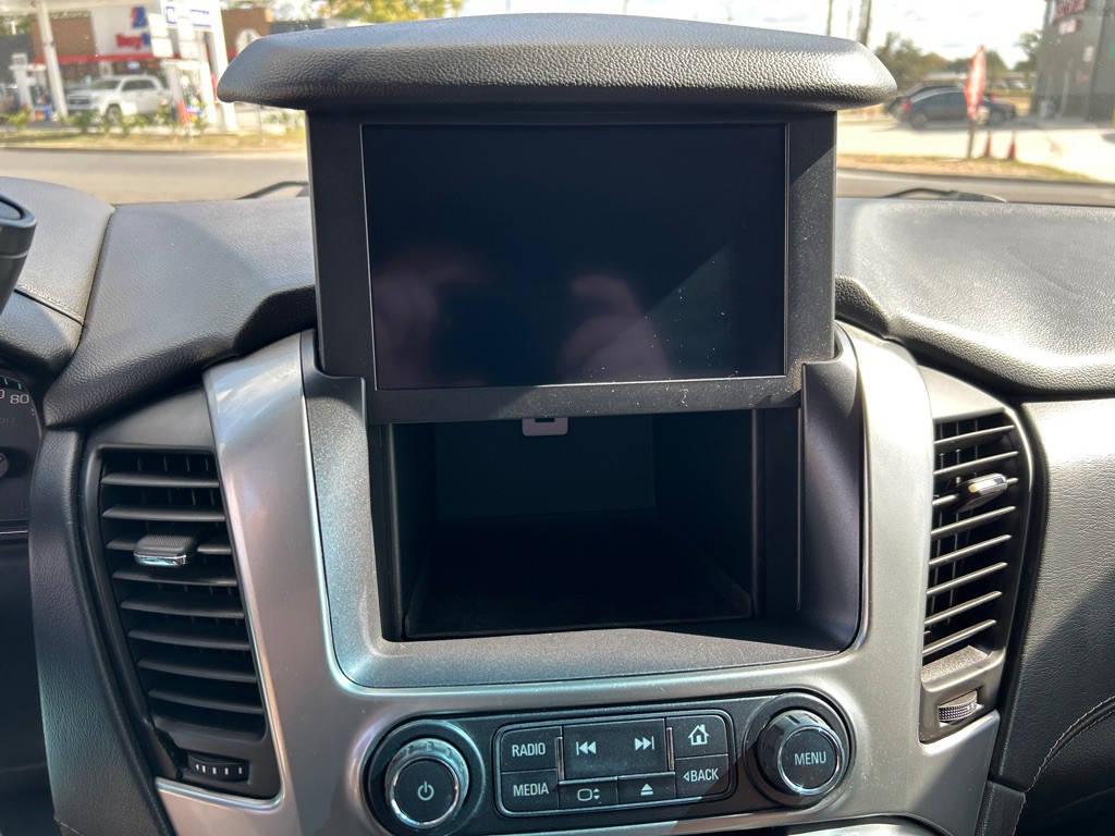 2017 Chevrolet Tahoe Image 17