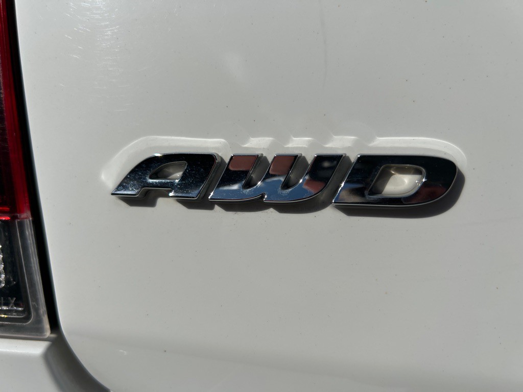 2019 Chrysler 300 Image 8