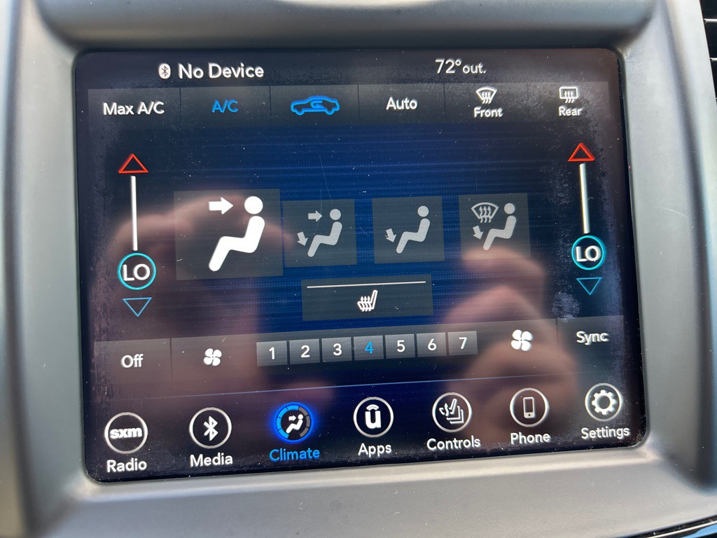 2019 Chrysler 300 Image 19