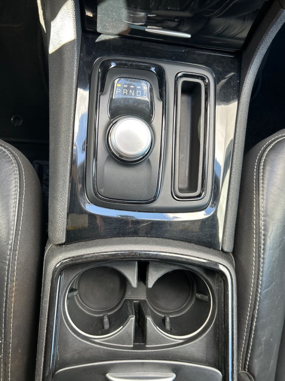 2019 Chrysler 300 Image 25