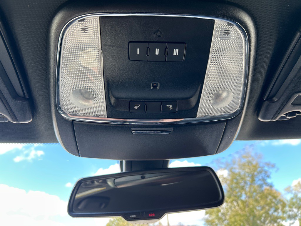 2019 Chrysler 300 Image 28