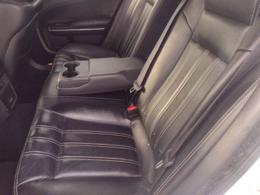 2021 Chrysler 300 Image 14