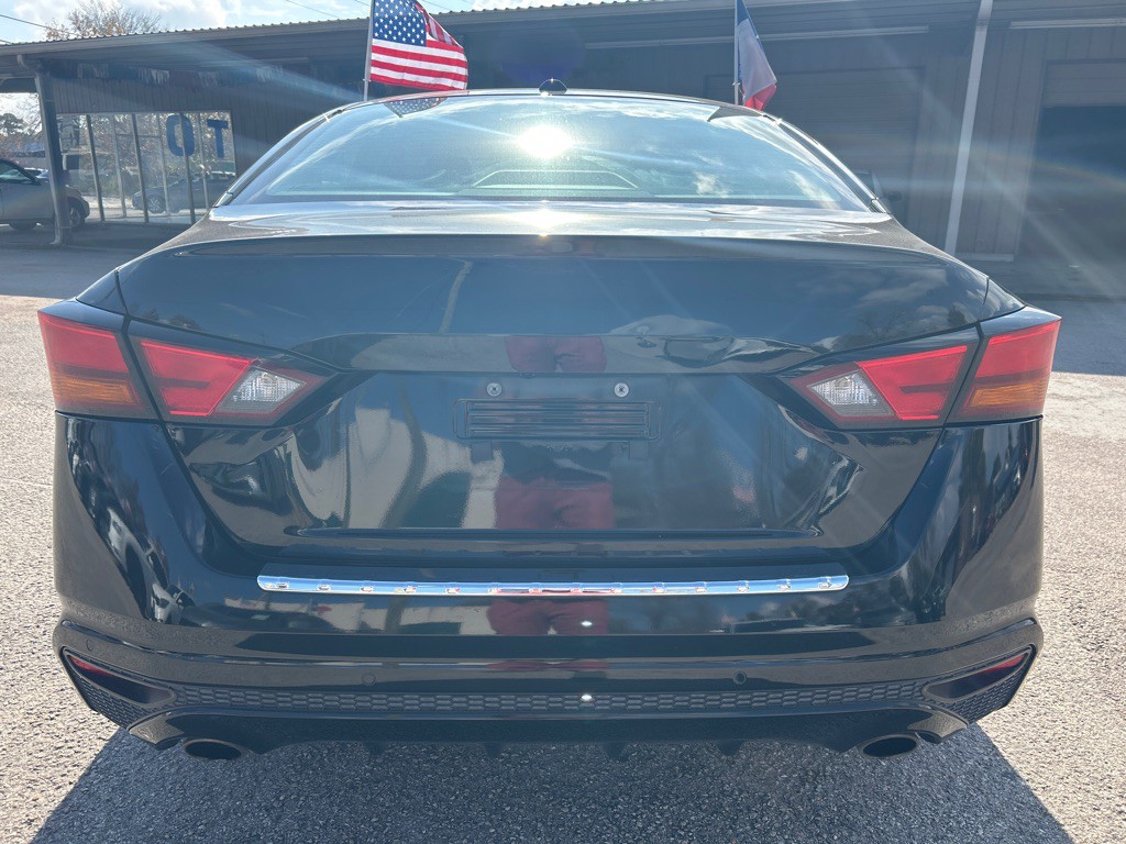 2023 Nissan Altima Image 6