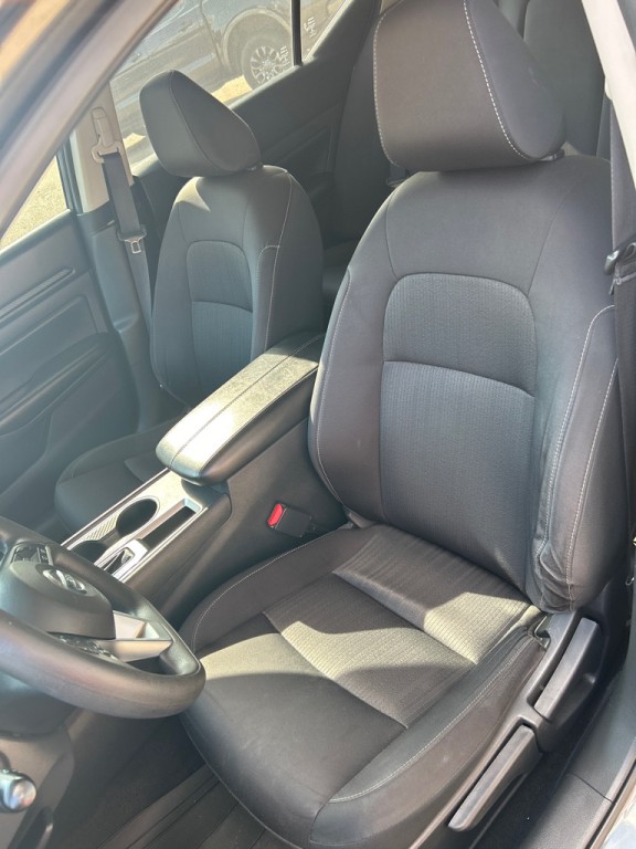 2021 Nissan Altima Image 10