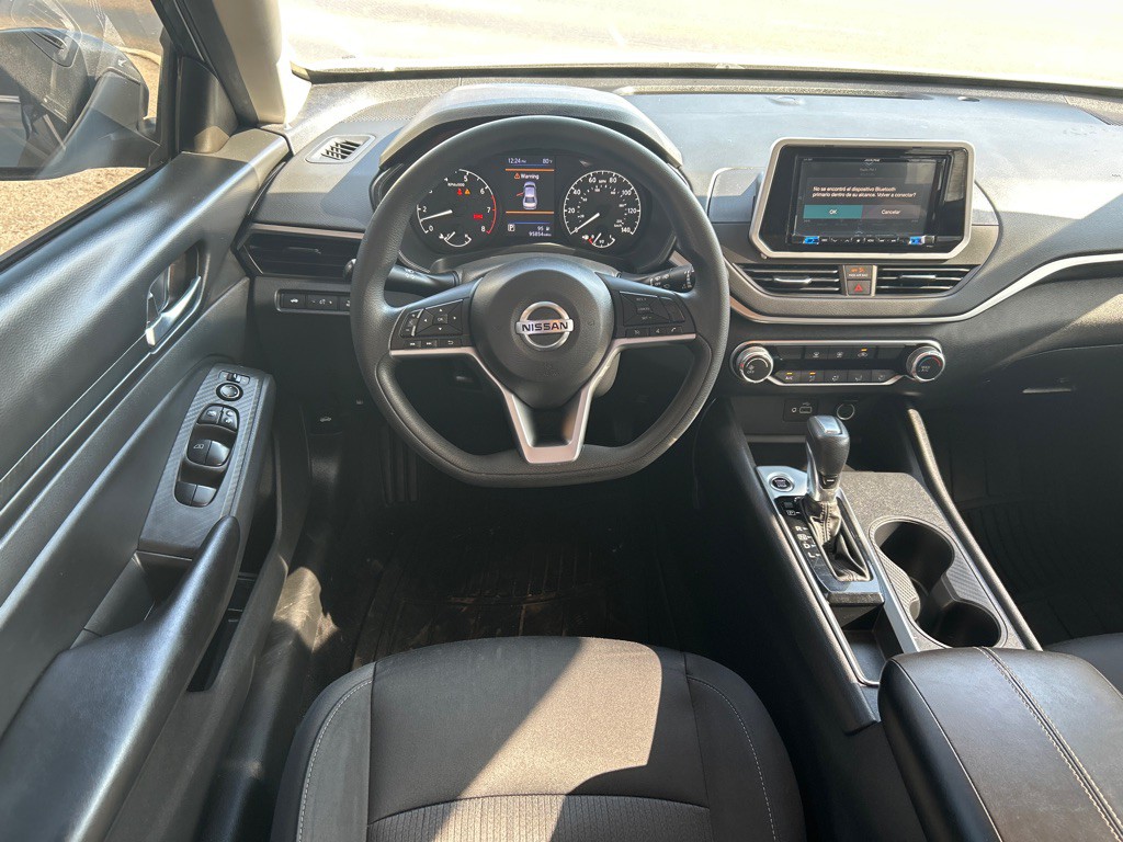 2021 Nissan Altima Image 21