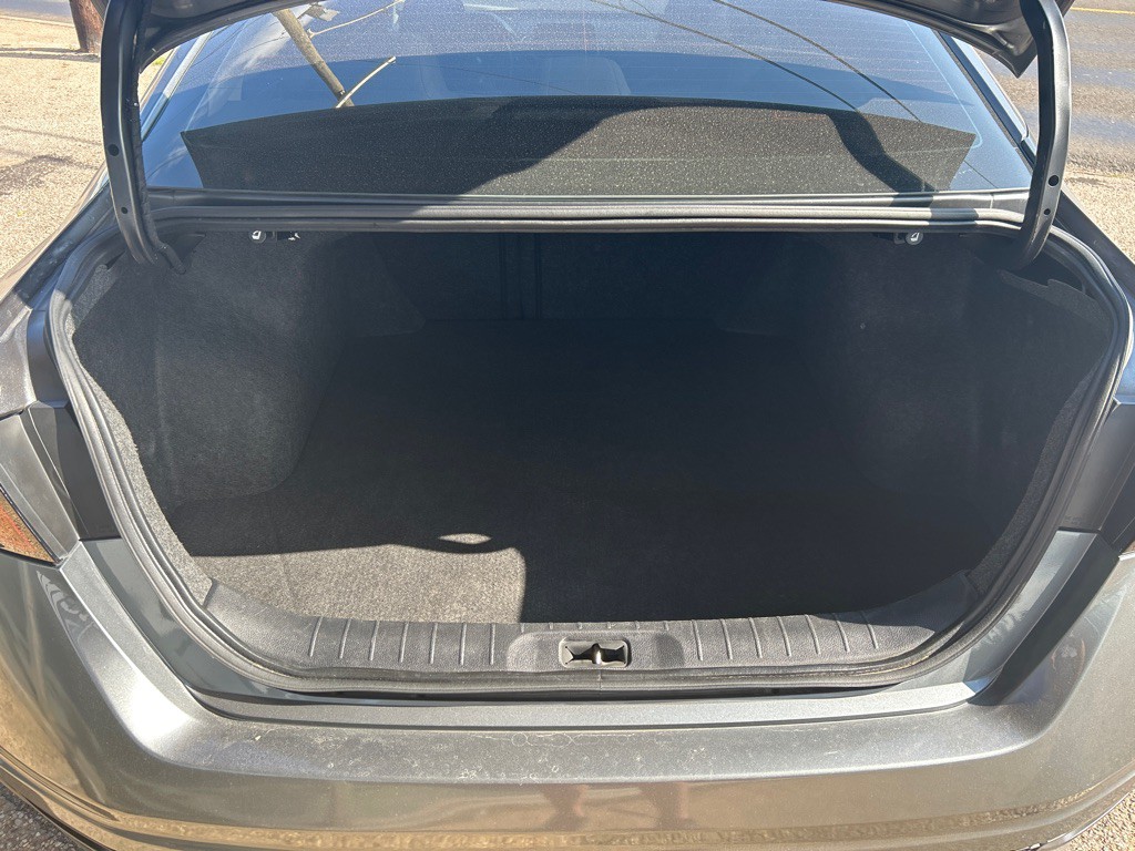 2021 Nissan Altima Image 25