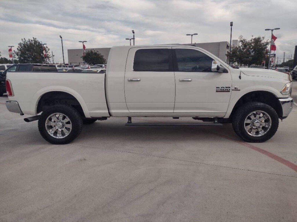 2016 RAM 2500 Image 8