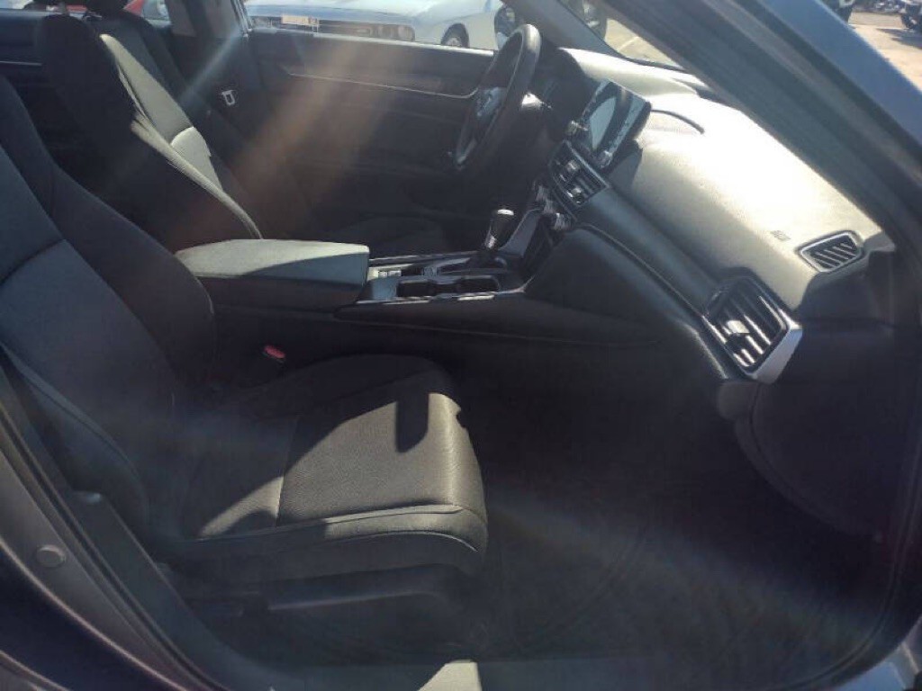 2019 Honda Accord Image 16