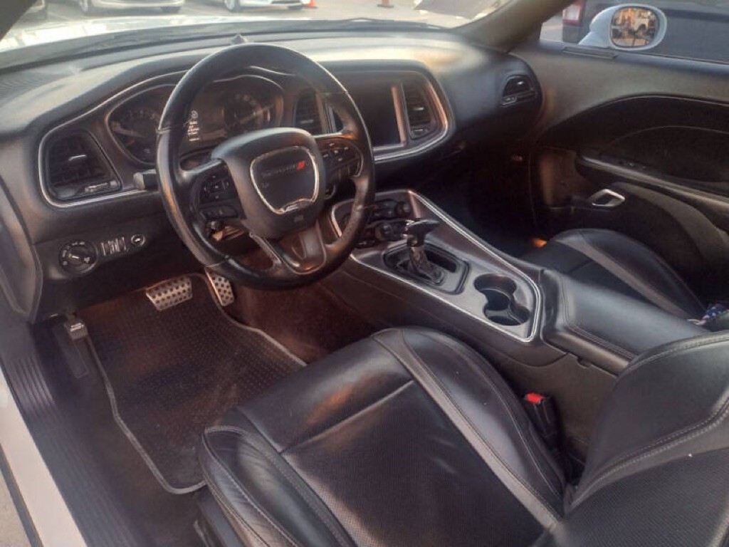 2018 Dodge Challenger Image 9