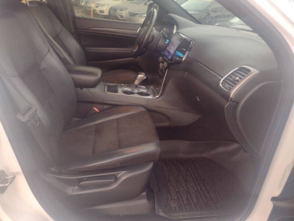 2020 Jeep Grand Cherokee Image 13