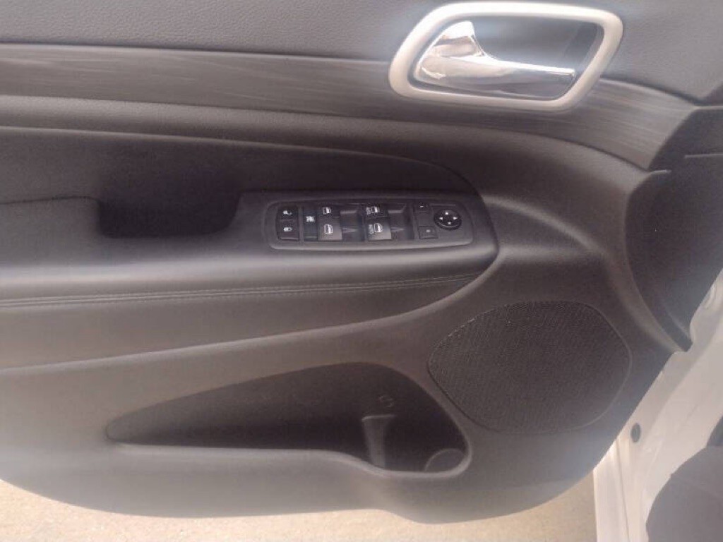 2020 Jeep Grand Cherokee Image 16