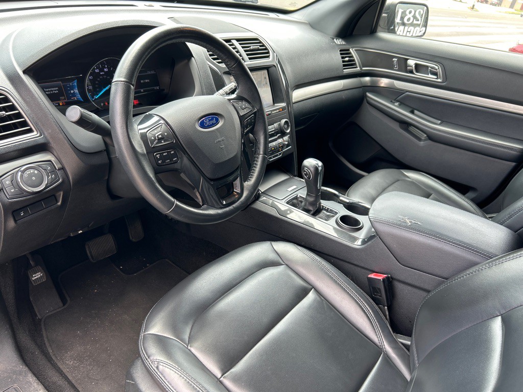 2019 Ford Explorer Image 10