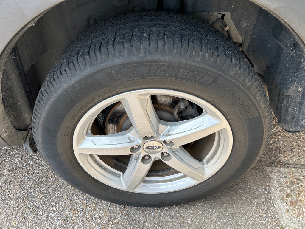 2019 Ford Explorer Image 26