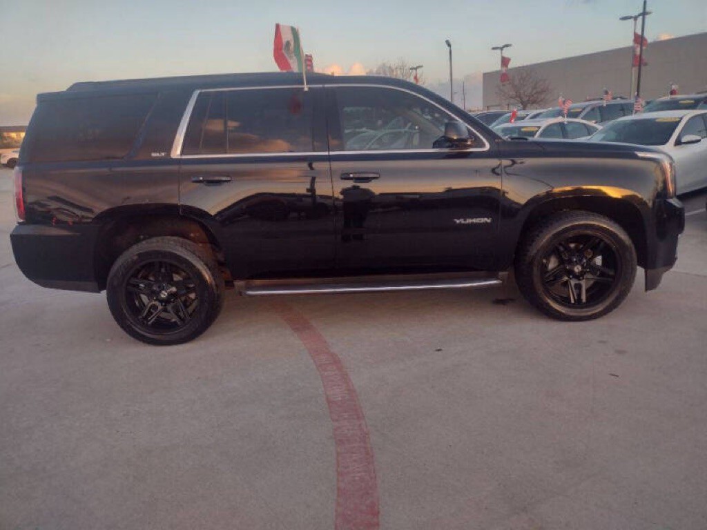 2017 GMC Yukon Image 8