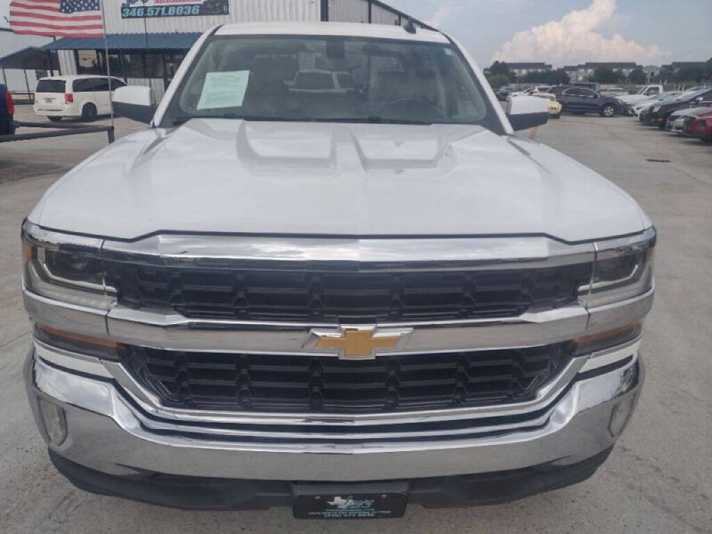 2018 Chevrolet Silverado 1500 Image 2