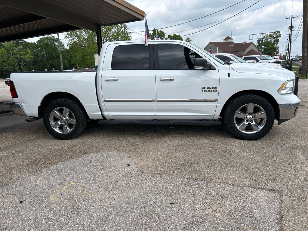 2017 RAM 1500 Image 4