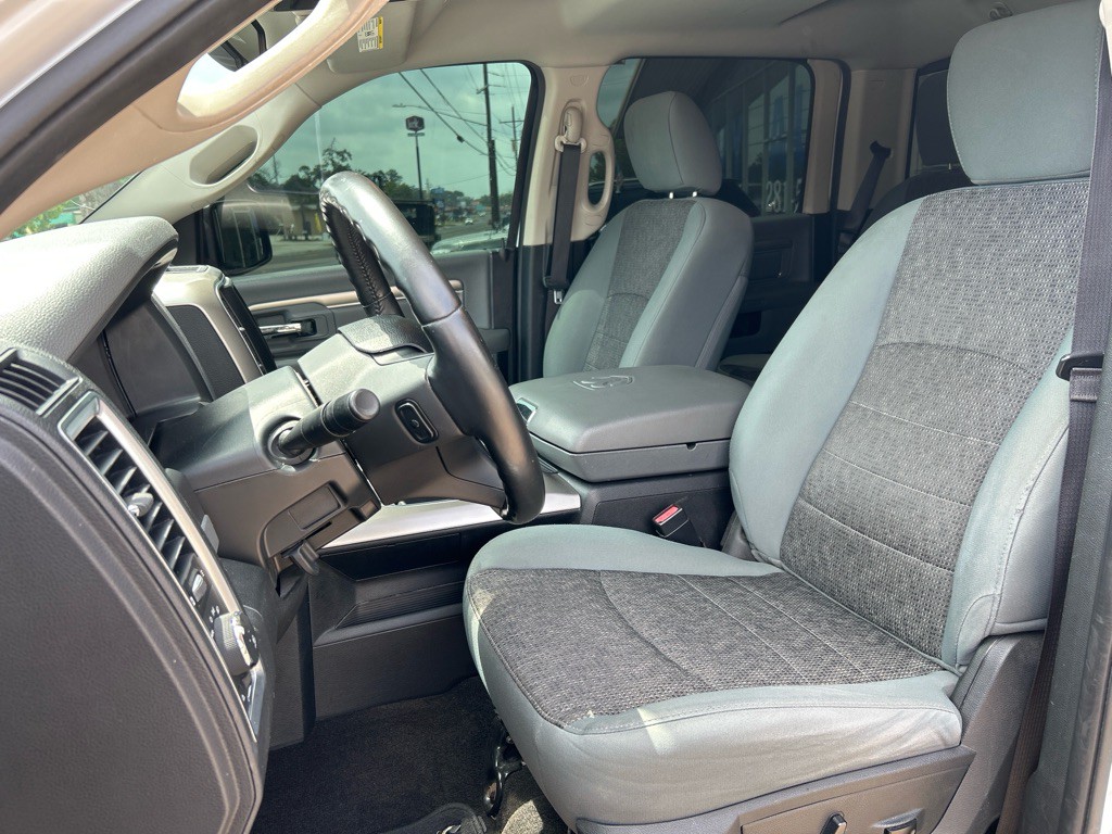 2017 RAM 1500 Image 10