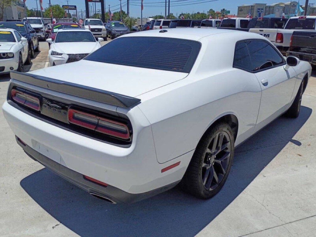 2021 Dodge Challenger Image 7