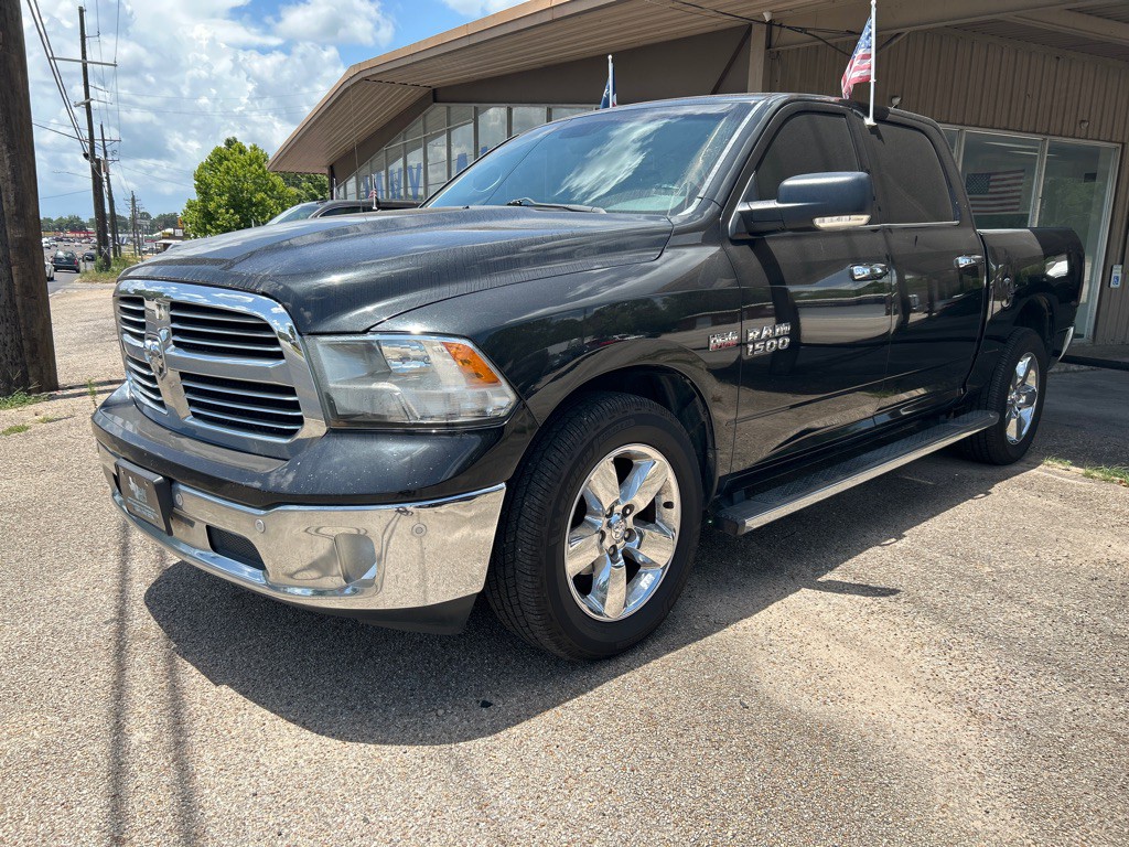 2016 RAM 1500 Image 1