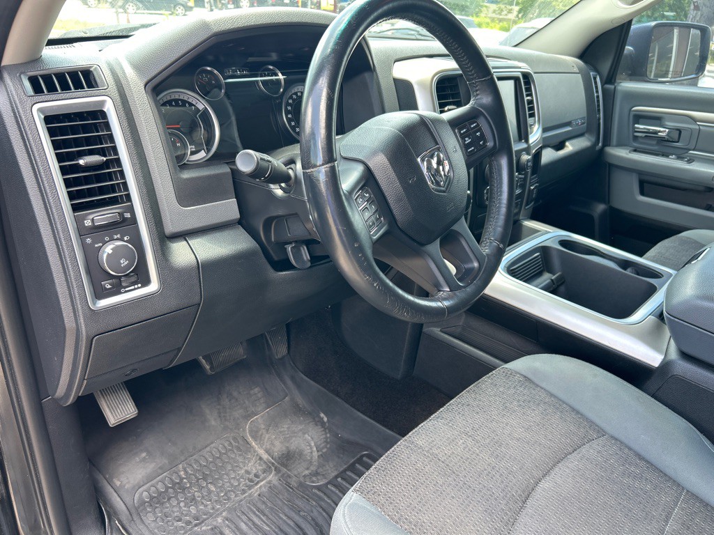 2016 RAM 1500 Image 11